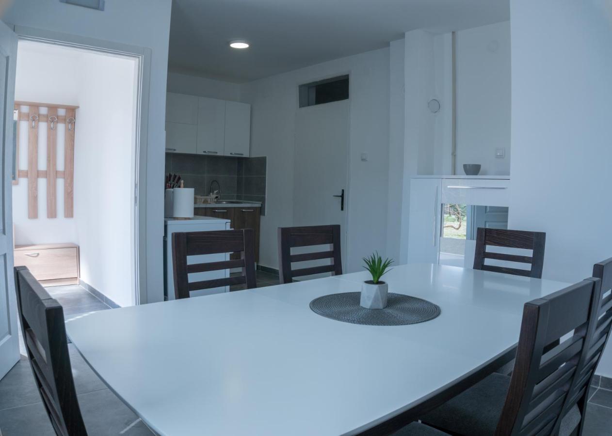 Gerardus Apartmani Vrsac Zewnętrze zdjęcie